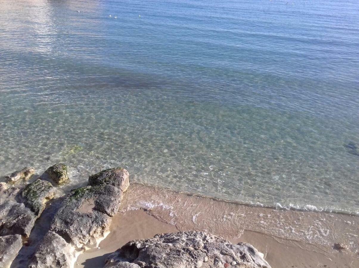 Casa Vacanze Antiche Mura E Poi Monopoli Luaran gambar