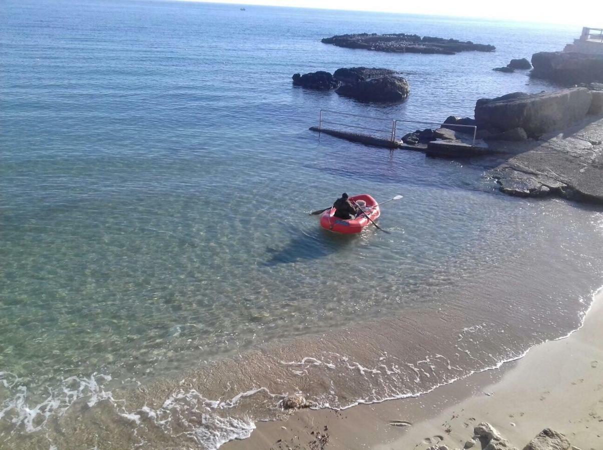 Casa Vacanze Antiche Mura E Poi Monopoli Luaran gambar