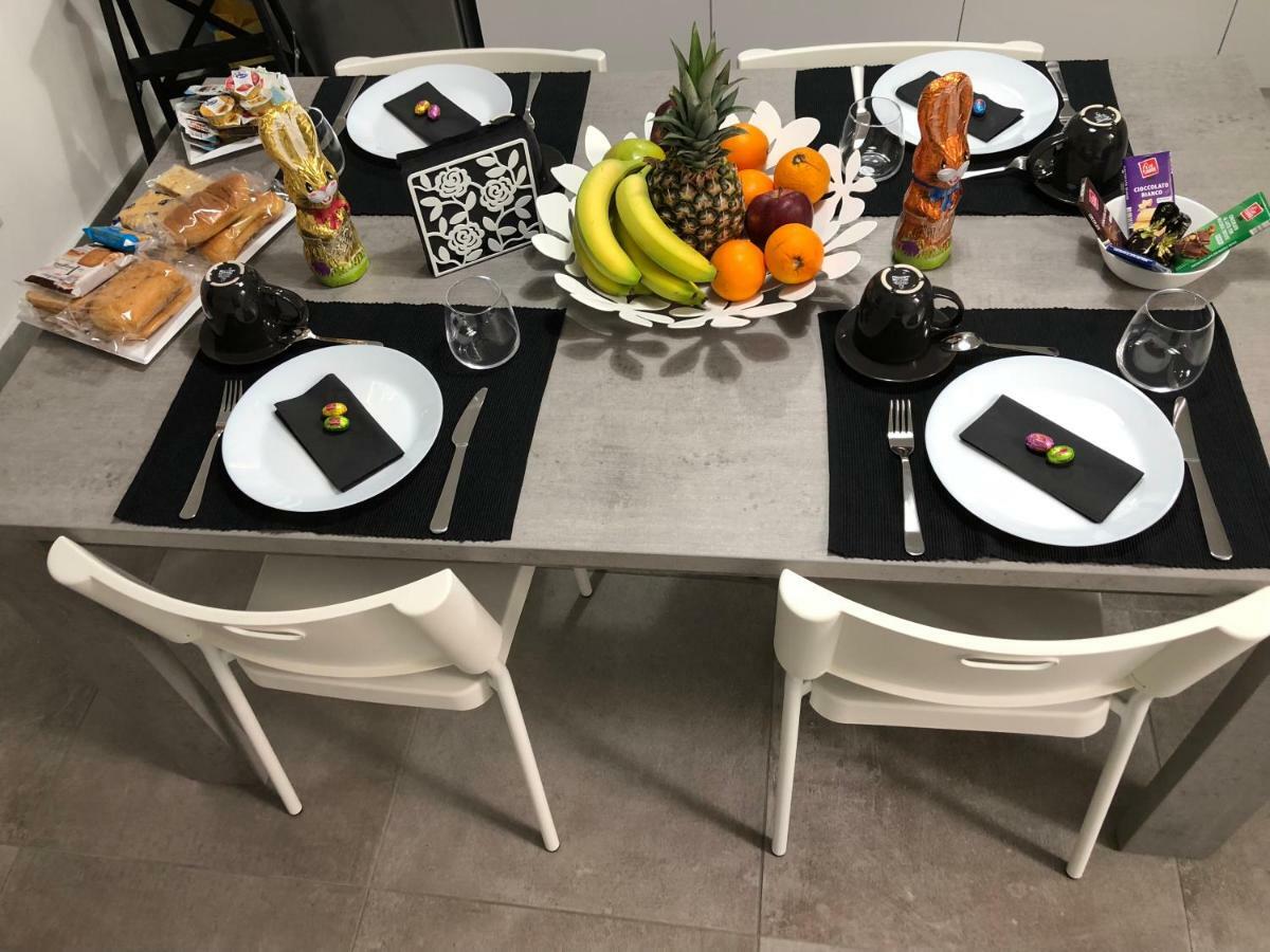 Casa Vacanze Antiche Mura E Poi Monopoli Luaran gambar