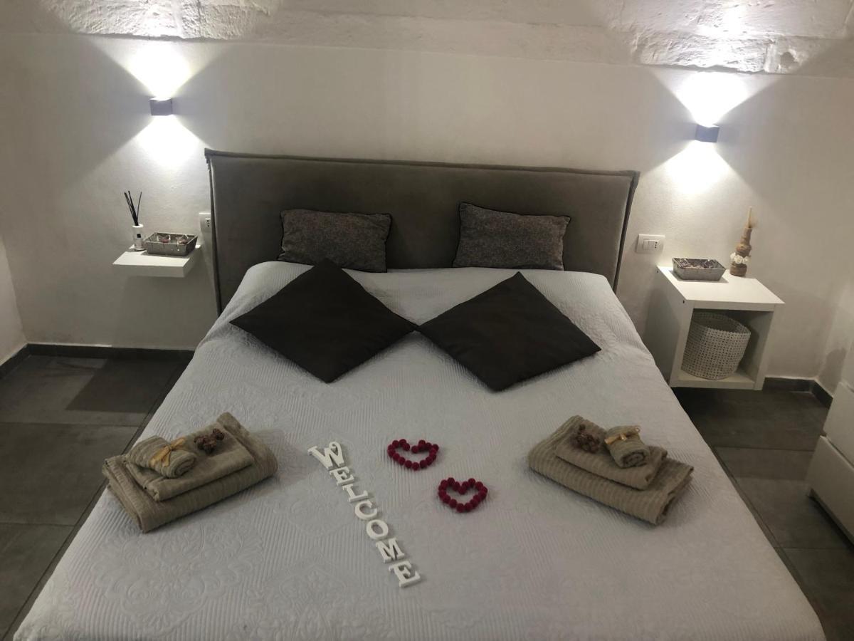 Casa Vacanze Antiche Mura E Poi Monopoli Luaran gambar